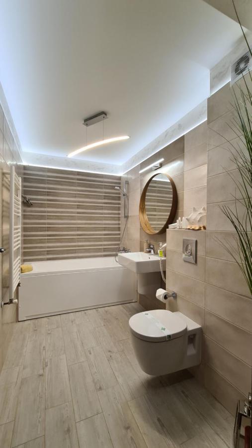 Apartment Alonisos Lux Braşov Esterno foto