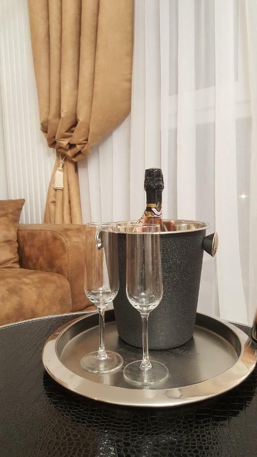 Apartment Alonisos Lux Braşov Esterno foto