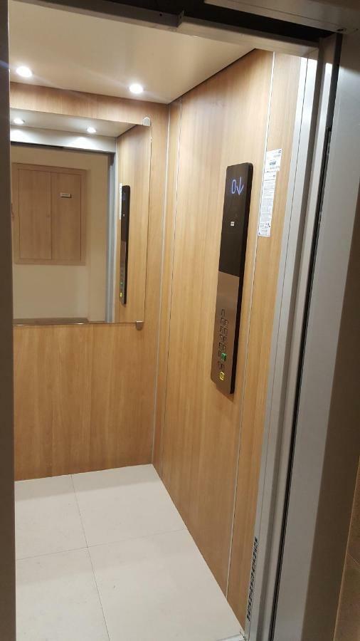 Apartment Alonisos Lux Braşov Esterno foto