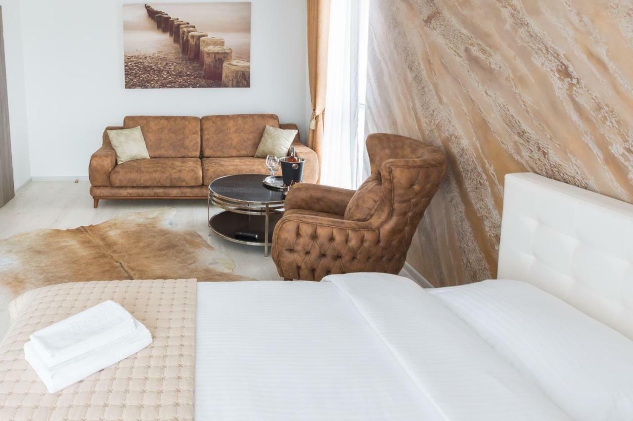 Apartment Alonisos Lux Braşov Esterno foto