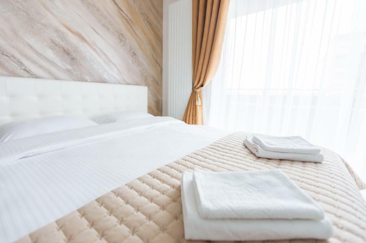 Apartment Alonisos Lux Braşov Esterno foto