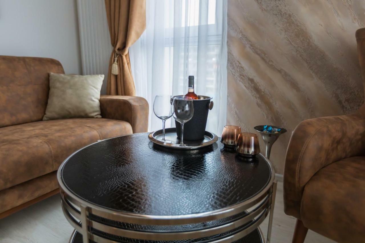 Apartment Alonisos Lux Braşov Esterno foto